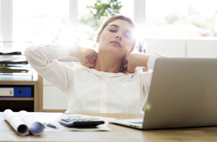3 Ways to Fix the Neck & Shoulder Pain You Feel While Working from Home