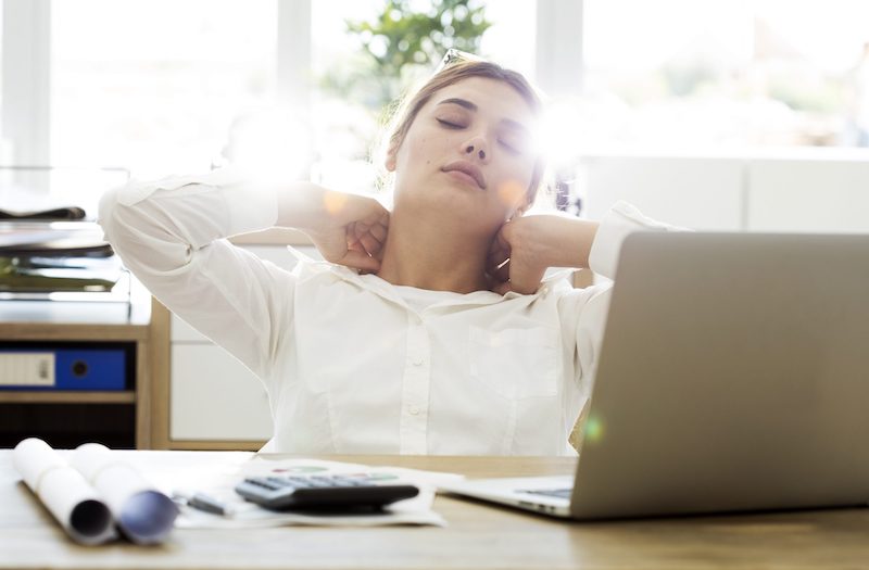 3 Ways To Fix The Neck Shoulder Pain You Feel While Working From Home 3 Ways To Fix The Neck Shoulder Pain You Feel While Working From Home