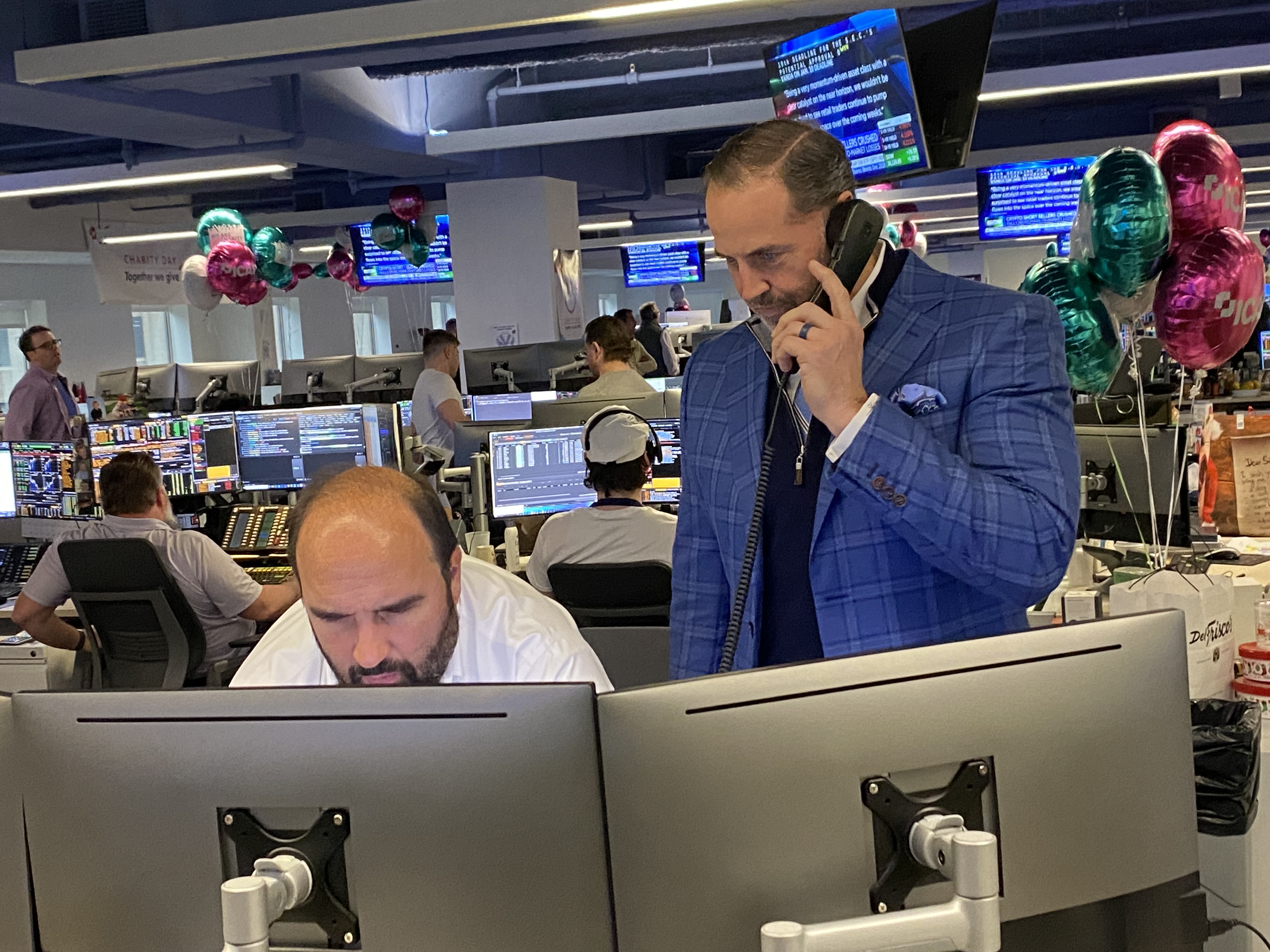 Last month, Shaun O’Hara, three-time All-Pro and Super Bowl XLII champion turned NFL studio host and analyst, represented Hackensack Meridian Health Foundation at ICAP’s 31st annual global Charity Day.