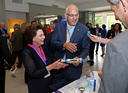 A photo of Dr. Stifelman